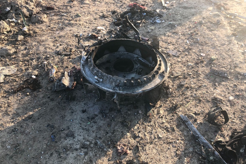 تحطم طائرة ركاب من طراز "بوينج 737" في إيران عقب إقلاعها