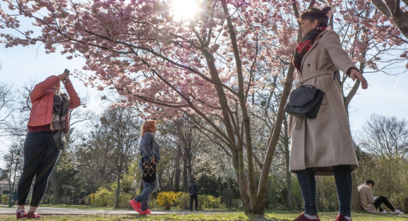 قرية تستنجد لخفض أعداد سياحها .. يزورها 10 آلاف يوميا