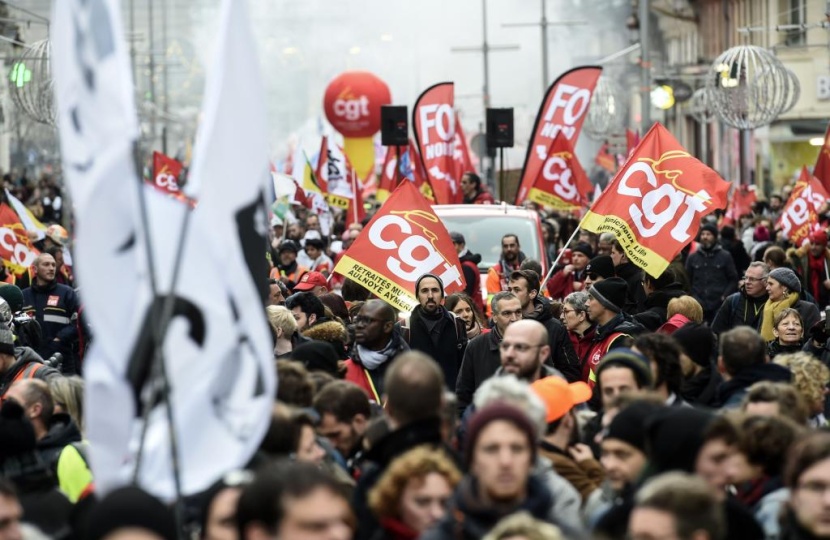 تظاهرات جديدة ضد إصلاح أنظمة التقاعد في فرنسا