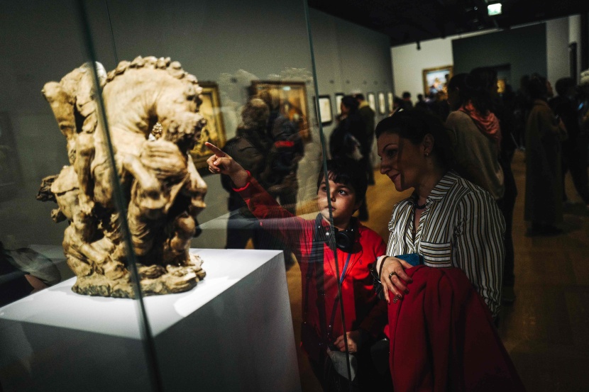 متحف اللوفر في باريس يقرر فتح أبوابه طوال الليل لمدة ثلاثة أيام مجانا