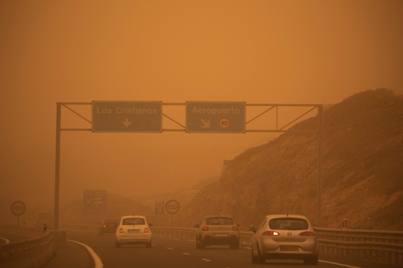 عاصفة من الصحراء الكبرى تغلق المجال الجوي لجزر الكناري 