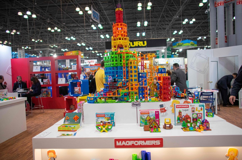 غياب الصين أكبر صانع للألعاب في العالم عن معرض نيويورك السنوي 