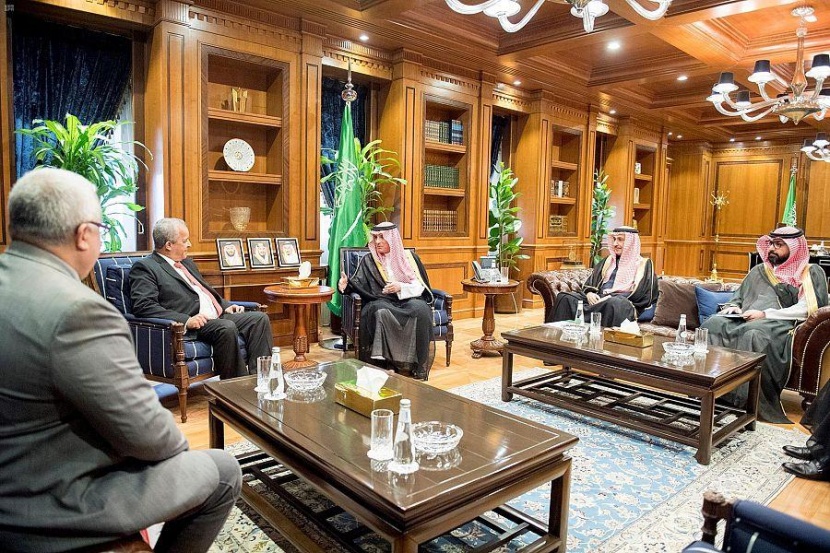 الوزير الجبير يلتقي مسؤولا كوبيا