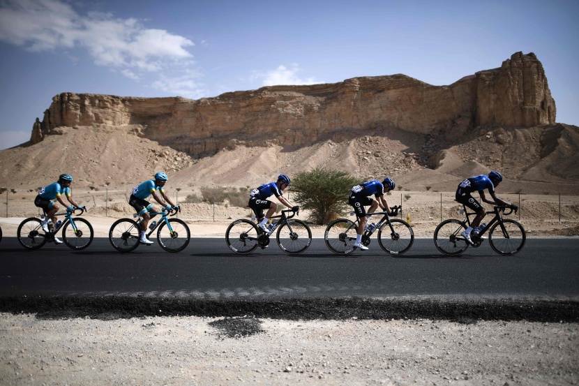 قصة مصورة : انطلاق سباق "طواف السعودية 2020"