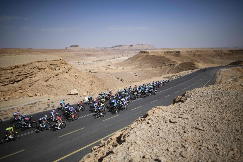 قصة مصورة : انطلاق سباق "طواف السعودية 2020"