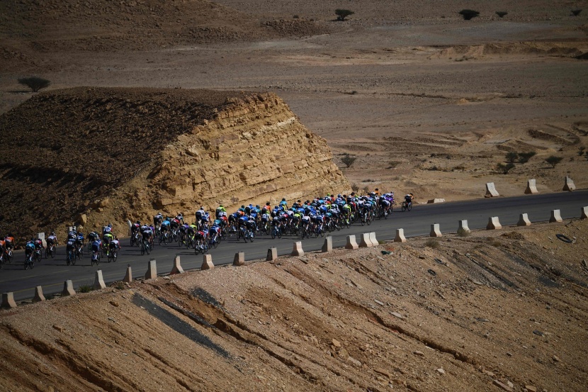 قصة مصورة : انطلاق سباق "طواف السعودية 2020"