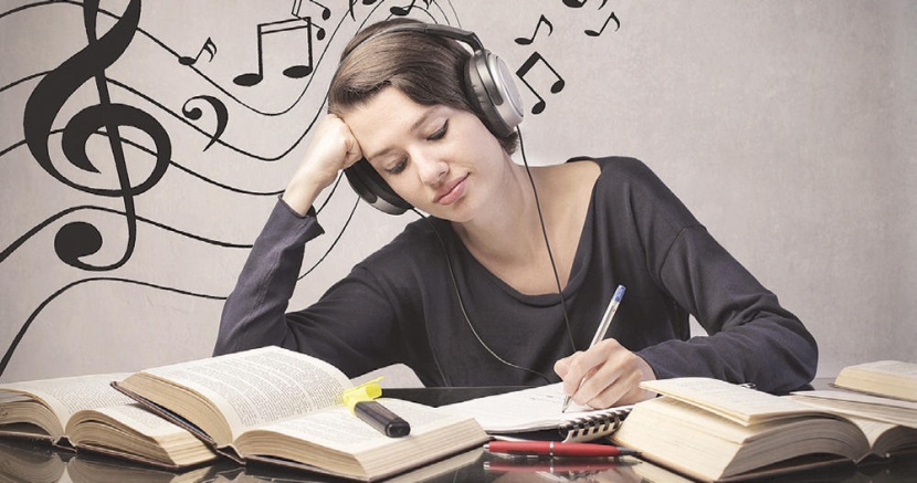 مقطوعات موسيقية لتحفيز المشاعر حسب الطلب