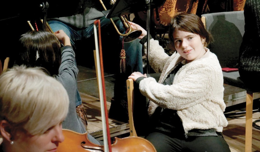 «أوركسترا» تساعد الصم على سماع بيتهوفن