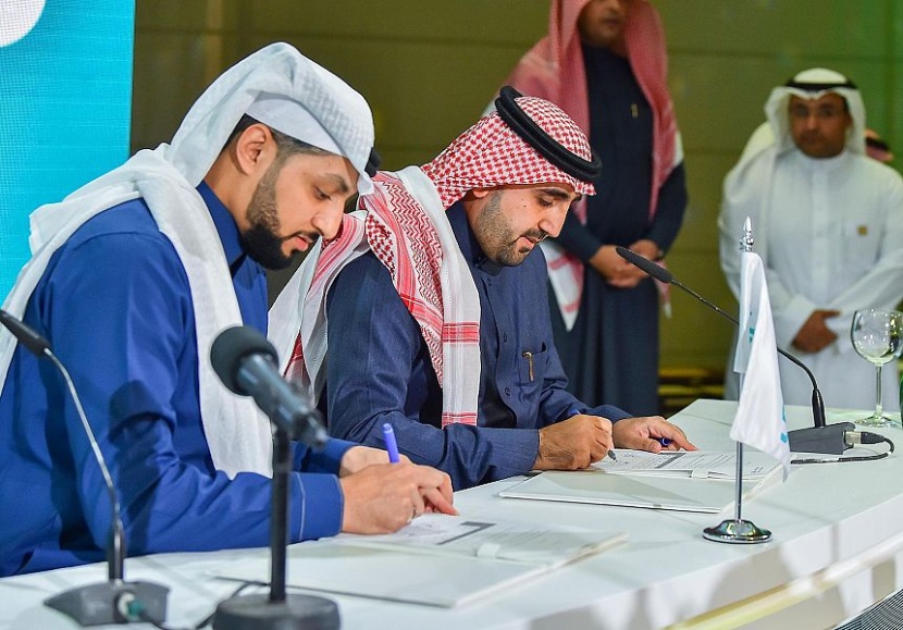شراكة استراتيجية بين «الإسكان» و«الإعلام» تتيح حلولا إسكانية للإعلاميين