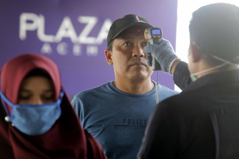 "كورونا" يواصل الانتشار.. عدد المصابين يقترب من 340 ألفا