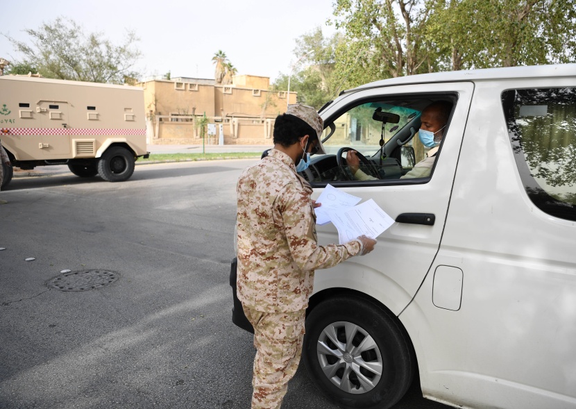 طرق العاصمة .. انتشار أمني لتطبيق أمر منع التجول