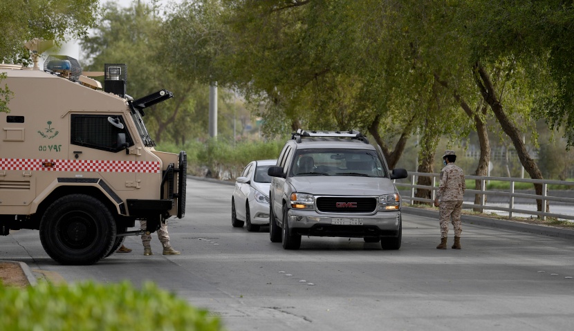 طرق العاصمة .. انتشار أمني لتطبيق أمر منع التجول