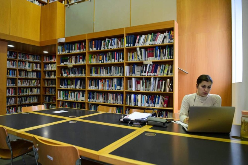 جامعات ومدارس إيطاليا خالية من الطلاب مع تزايد كورونا