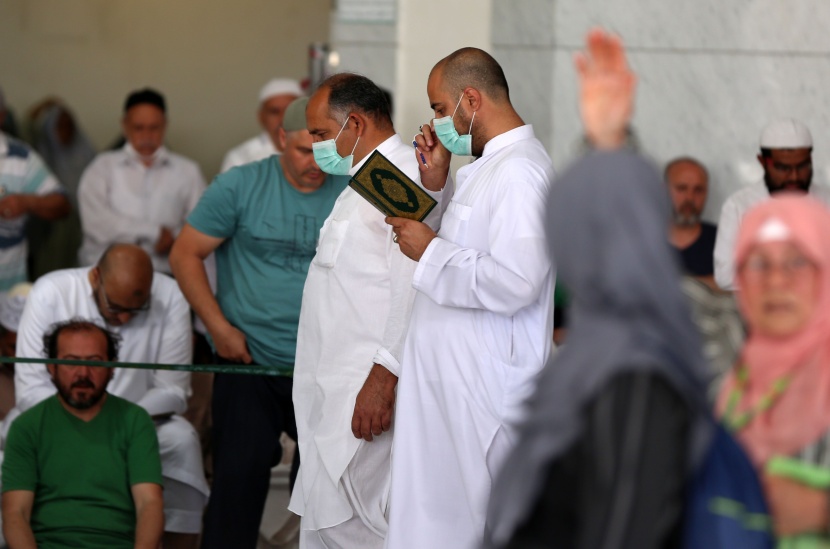 الحرم المكي بعد إغلاق صحن المطاف والمسعى إثر تعليق العمرة مؤقتا 