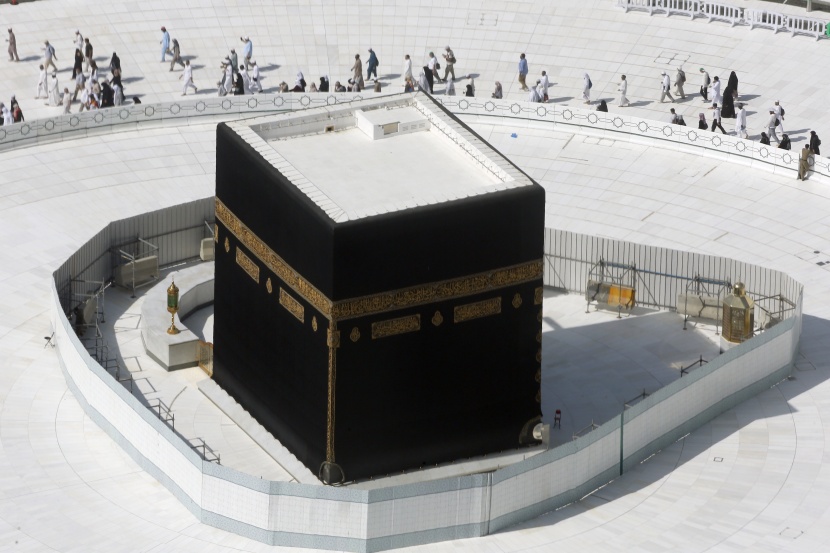 الحرم المكي بعد فتح المطاف للطائفين من غير المعتمرين 