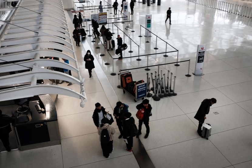  مطار جون كيندي في نيويورك أحد أكثر المطارات ازدحاما في العالم شبه خالٍ من المسافرين 