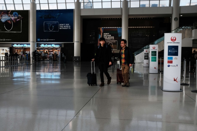  مطار جون كيندي في نيويورك أحد أكثر المطارات ازدحاما في العالم شبه خالٍ من المسافرين 