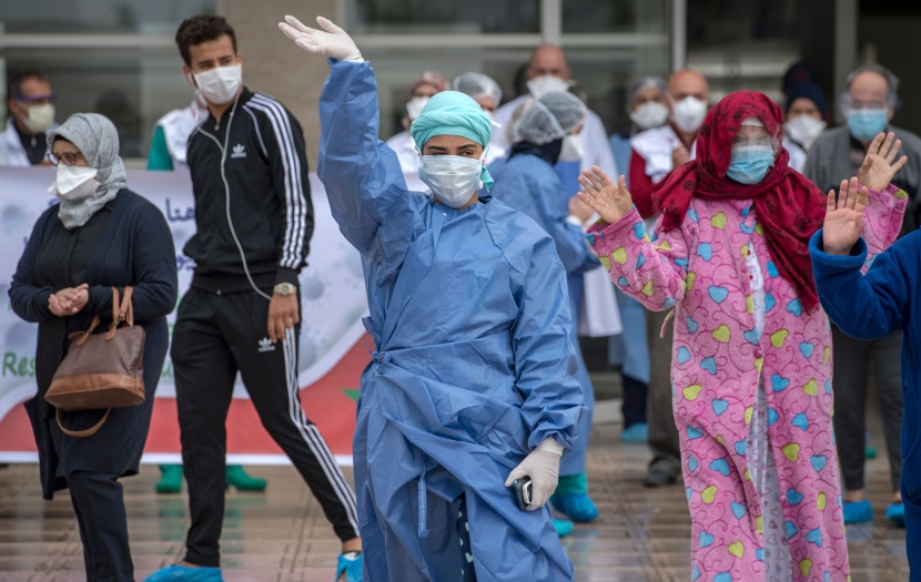 فرحة العديد من المرضى في المغرب بعد شفائهم من فيروس كورونا  