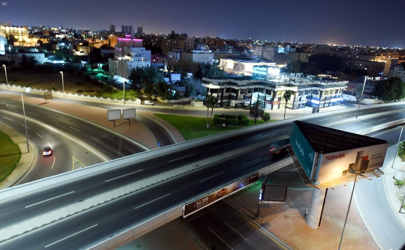 الجهات الأمنية في جدة تواصل متابعة تطبيق المواطنين والمقيمين لأمر منع التجول
