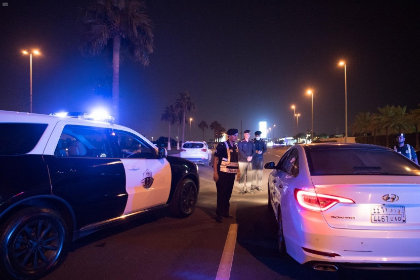 الجهات الأمنية في جدة تواصل متابعة تطبيق المواطنين والمقيمين لأمر منع التجول