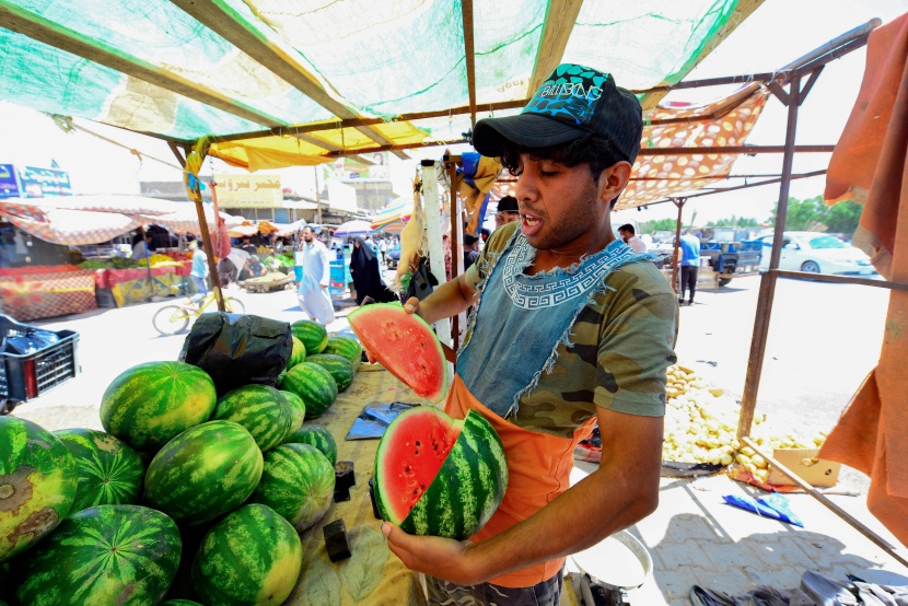 المسلمون في العالم يبدأون الصيام في ظل قيود كورونا