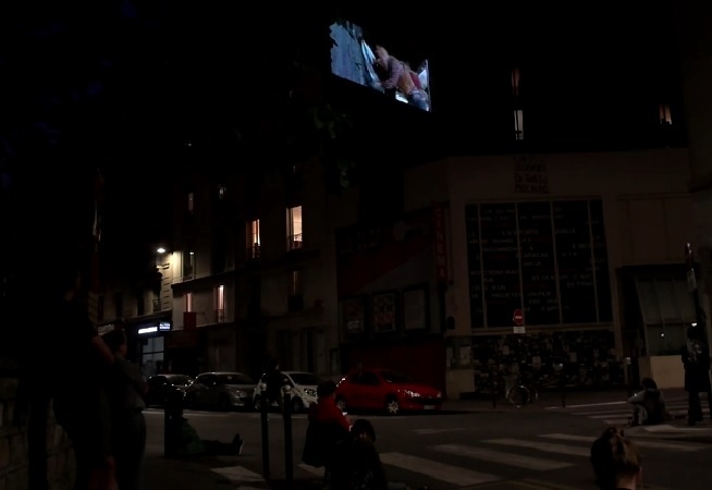 عرض أفلام السينما في الهواء الطلق للتحايل على قيود كورونا في فرنسا