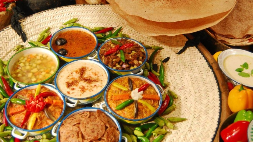 ارتبطت بالموروثات .. أكلات شعبية تتسيد موائد رمضان في المملكة