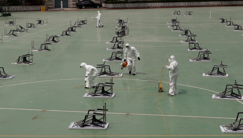   إقامة الاختبارات المدرسية في الملاعب كجزء من الجهود المبذولة لمنع انتشار كورونا في كوريا الجنوبية  