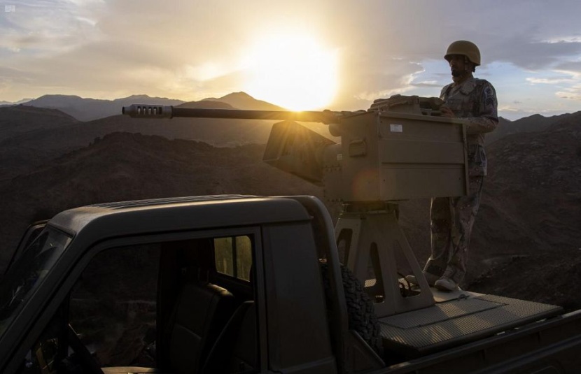 المرابطين على الحد الجنوبي في نجران.. وجبة إفطار بروح معنوية عالية 