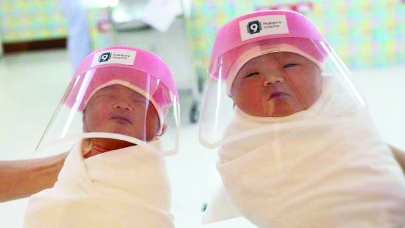 إطلاق أسماء مرتبطة بفيروس كورونا على المواليد الجدد