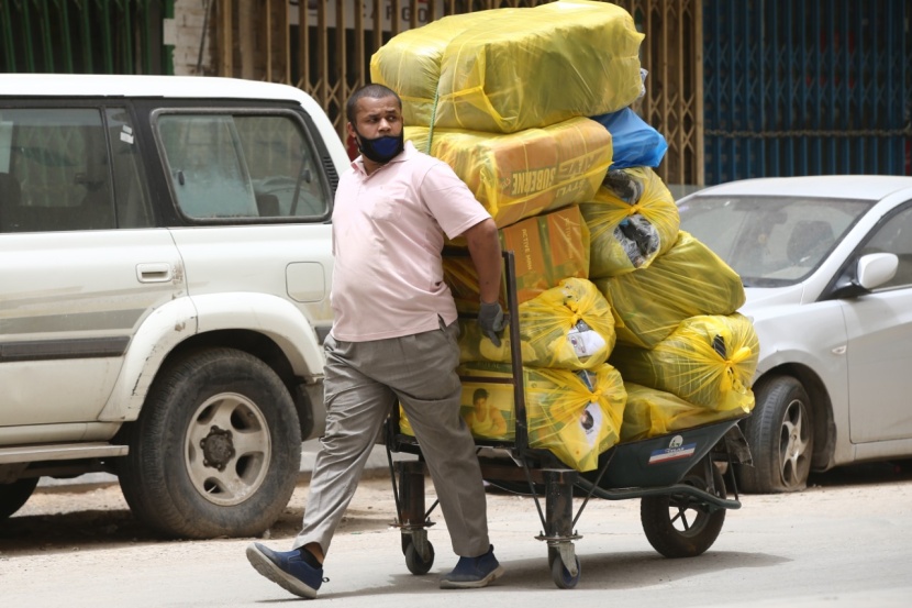 عودة الحركة إلى أسواق الرياض مع الأخذ بتدابير الوقاية من كورونا