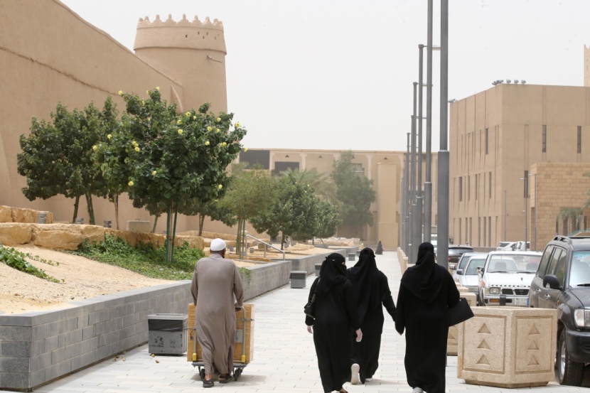 عودة الحركة إلى أسواق الرياض مع الأخذ بتدابير الوقاية من كورونا