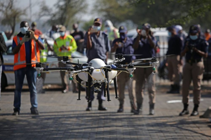 تعقيم المتظاهرين