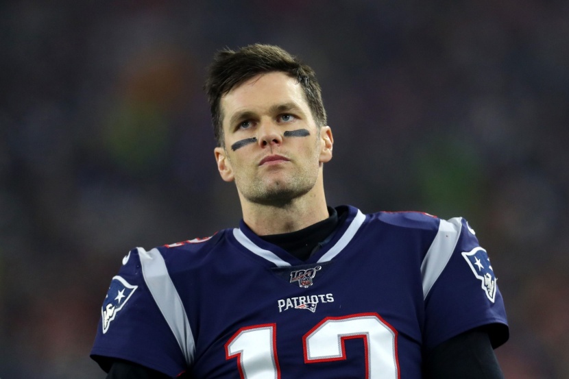 مدون يدفع 800 ألف دولار من أجل عشاء مع أفضل لاعب كرة قدم أمريكية