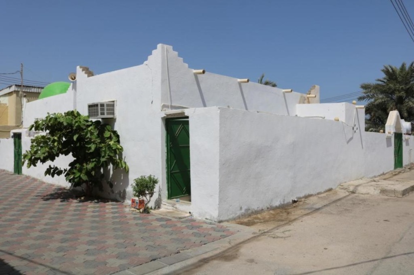 ترميم وتأهيل مسجد التابوت .. من أبرز المباني التراثية في جزيرة فرسان
