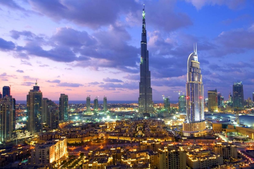 الإمارات: تمديد حظر التجول الليلي بعد زيادة في حالات كورونا