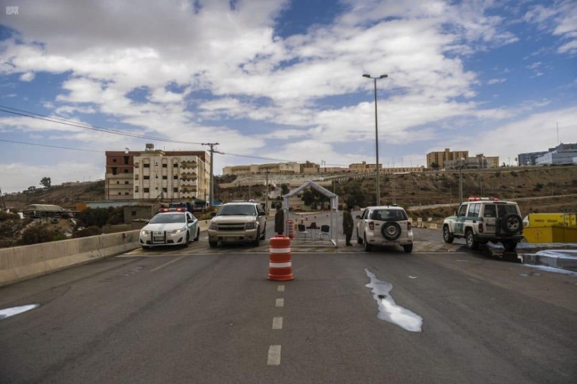  الباحة تشهد التزاما من المواطنين والمقيمين بتطبيق أمر منع التجول الكامل 