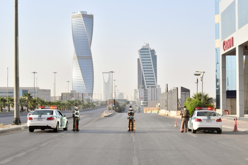 الالتزام .. مسار تجاوز الأزمات