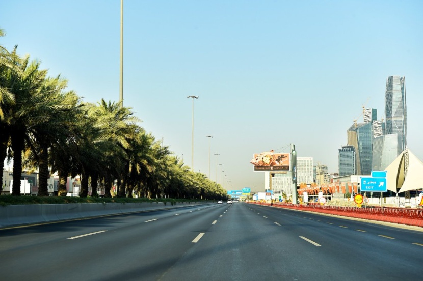 الالتزام .. مسار تجاوز الأزمات