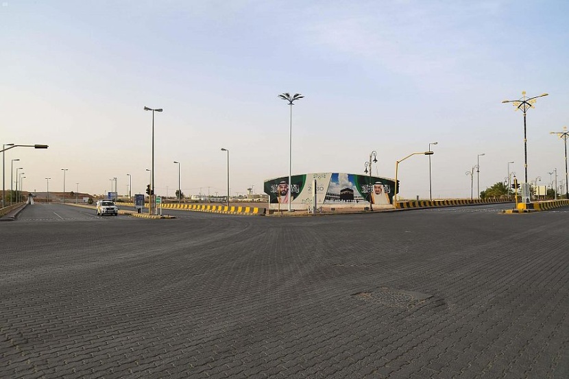 أهالي عرعر يلتزمون بتطبيق منع التجول الكلي في أول أيام عيد الفطر