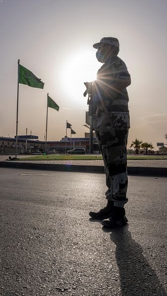الجهات العاملة ميدانياً بالجوف تقف درعا منيعا للحد من انتشار فيروس كورونا