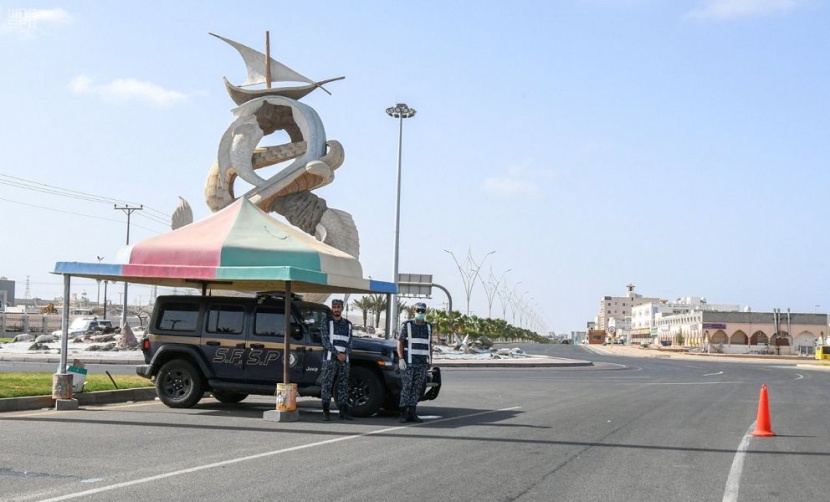 جهود الجهات الأمنية في أملج تتابع منع التجول في أول أيام عيد الفطر