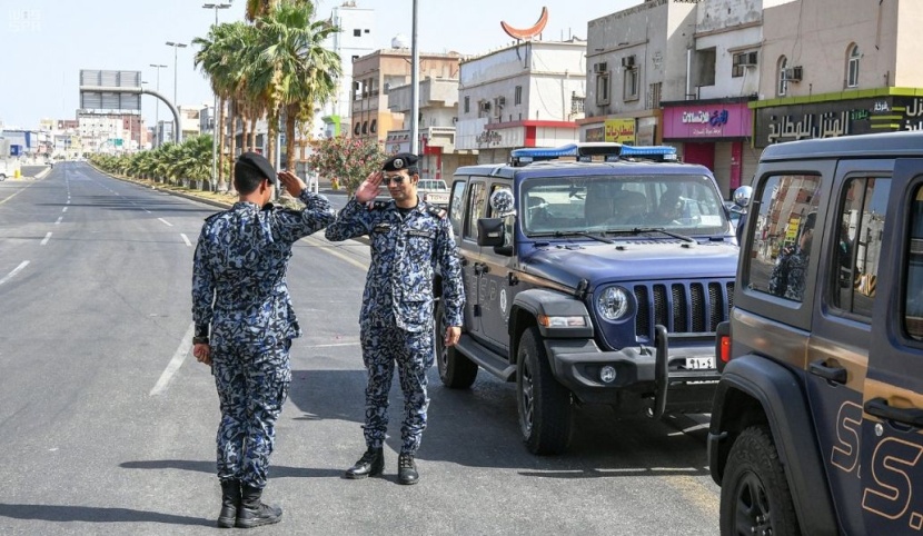 جهود الجهات الأمنية في أملج تتابع منع التجول في أول أيام عيد الفطر