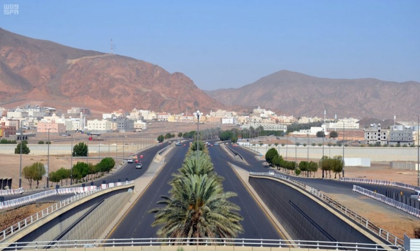 أهالي المدينة المنورة يلتزمون بقرار منع التجول الكلي في أول أيام عيد الفطر