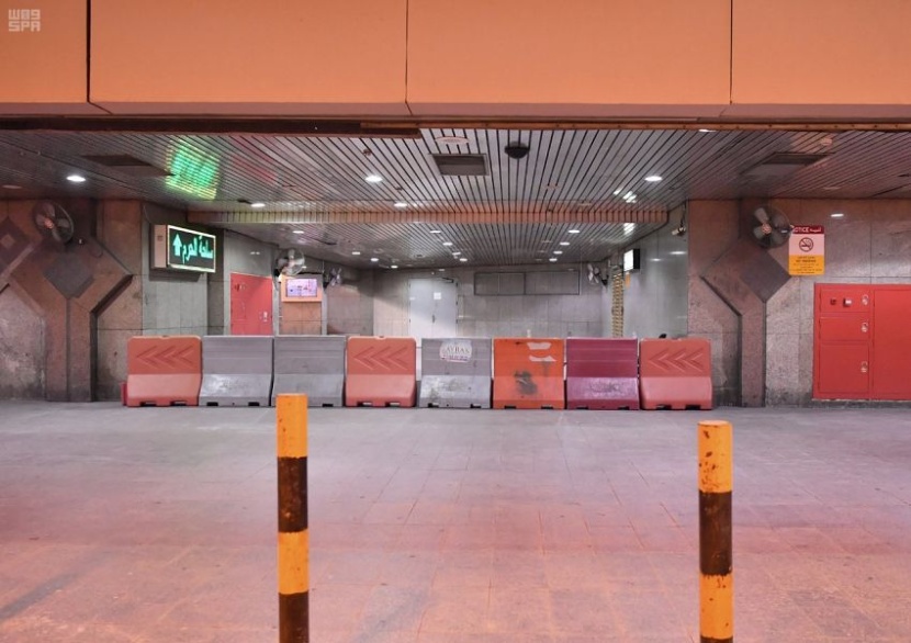 رجال الأمن في مكة المكرمة يطبقون "منع التجول" الكلي في أيام عيد الفطر