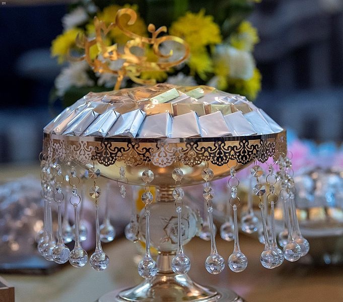 "هدايا العيد" خيارات متعددة توفرها منصات التسوق الإلكترونية