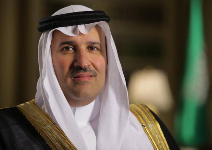 أمير المدينة المنورة يعتمد خطة العودة الآمنة لموظفي الإمارة والمحافظات