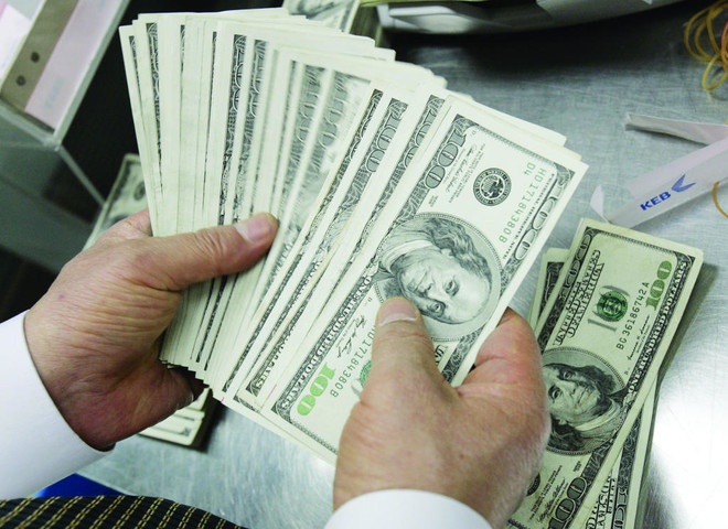 السعودية تخفض استثماراتها في السندات الأمريكية إلى 125.3 مليار دولار