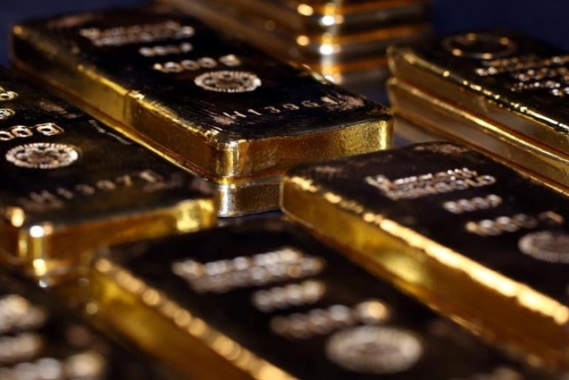 الذهب يصعد إلى 1740 دولار مع ارتفاع حالات الإصابات بكورونا