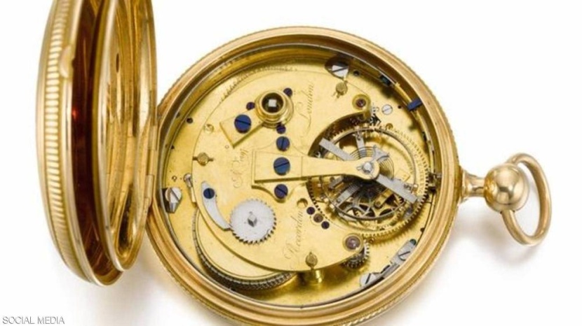 عرض ساعة ملكية بريطانية اقتناها نابليون للبيع
